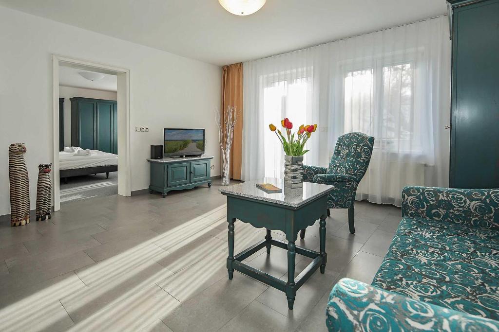 Seebad Heringsdorf Apartment | Villa Hohe Düne 02