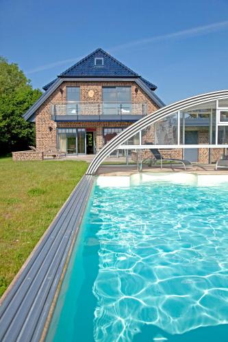Redewisch Villa | Villa La Cigale
