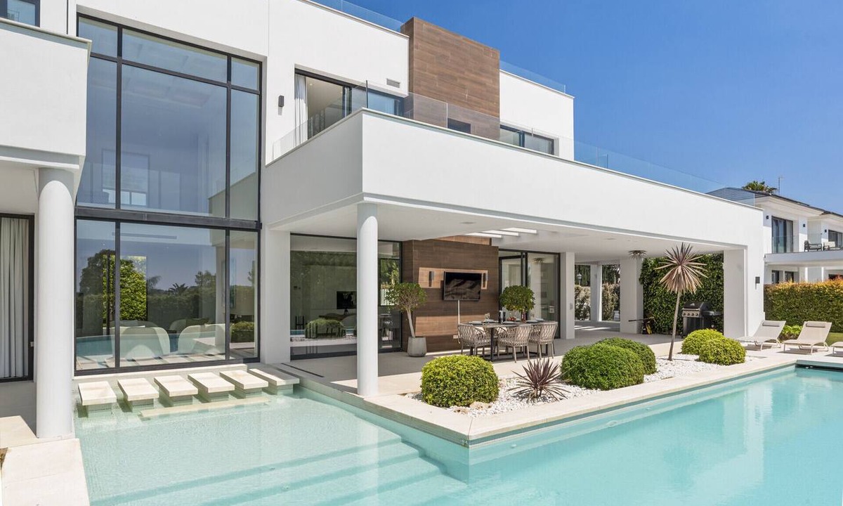 Benahavis Villa | Villa La Quinta - 5 Bed Family Villa!