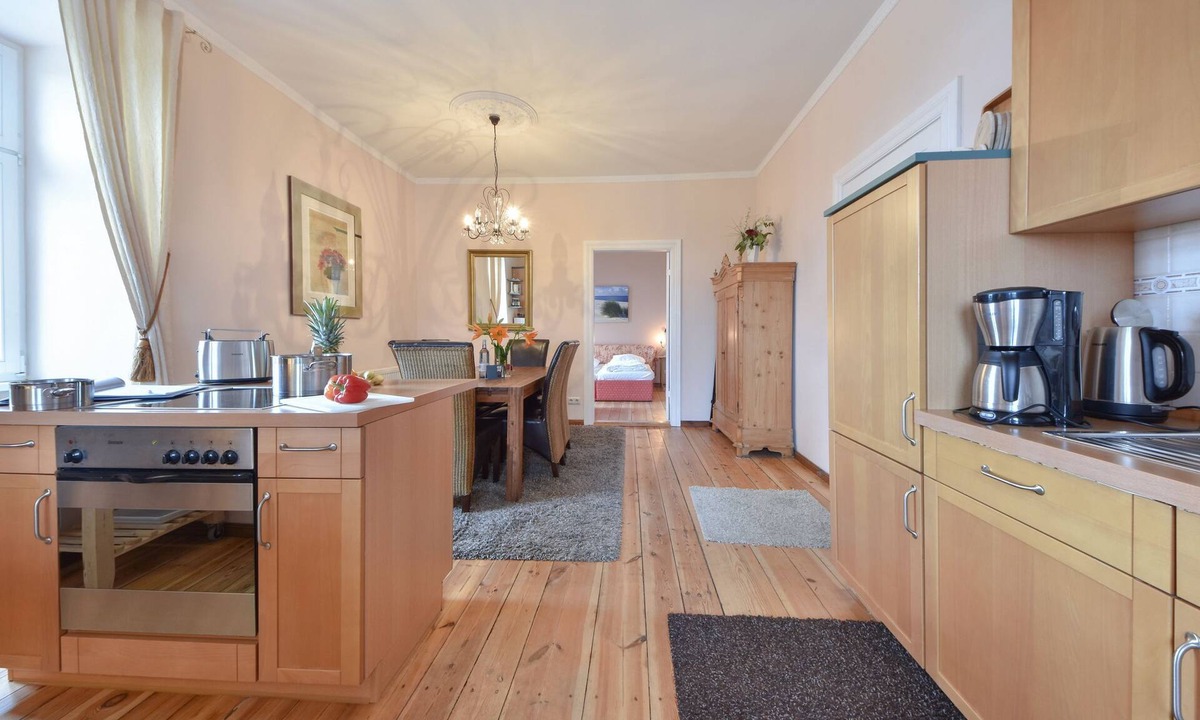Ahlbeck Apartment | Villa Magdalena 05 - classic spa architecture - very close to the beach