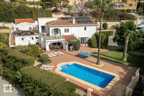Fanadix Villa | Villa Mima by Abahana Villas
