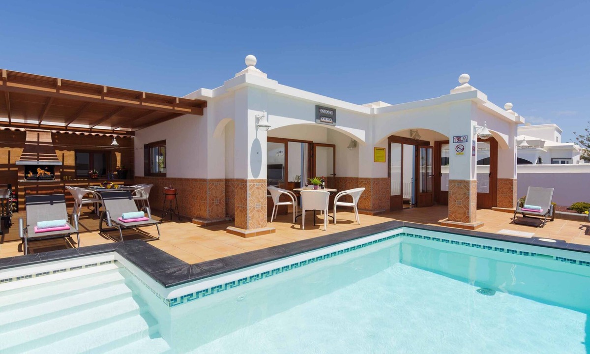 Los Pocillos Villa | Villa Palina - Four Bedroom Villa, Sleeps 8