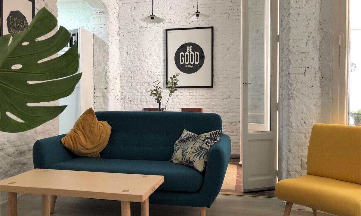 Embajadores Apartment | Vintage Design Flat in Madrid center