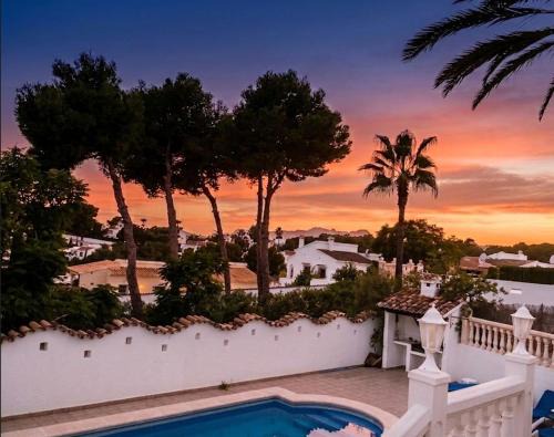 Arnella Villa | Vista Portet, sleeps 10, Private Pool, Sea Views, Squash, 1 km from El Portet beach