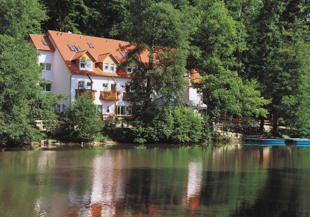 Schleusingen Hotel | WAGNERS Seehotel Schleusingen
