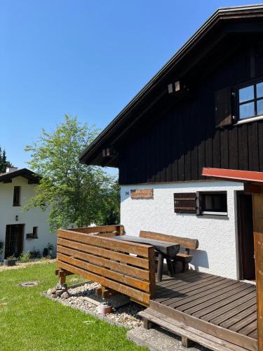 Kattersdorf Ski Chalet | WaldQuartier l Ferienhaus l 3 Schlafzimmer l große Terrasse l Grill l WLAN