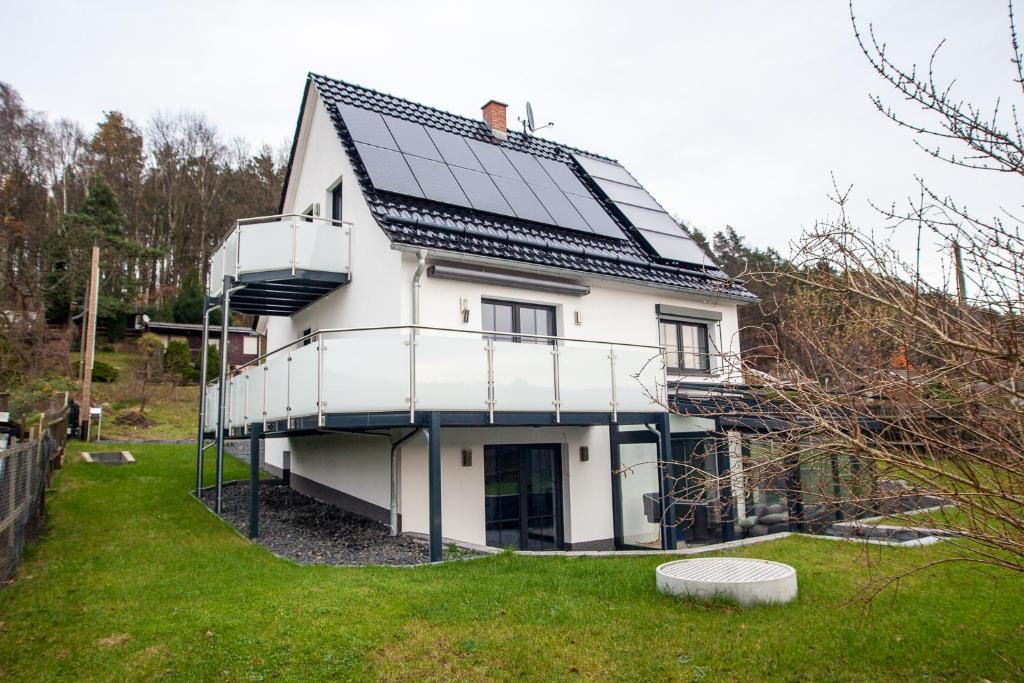 Prossen House | Weinberghaus Prossen, Haus mit Sauna und Whirlpool für maximal 8 Personen