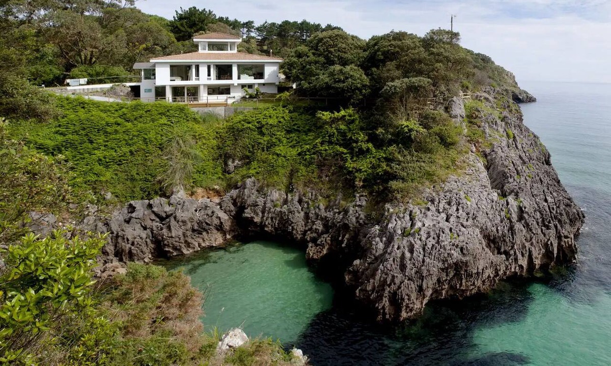 Val De San Vicente Villa | Wishome—A dreamy private villa overlooking the sea, with a pool
