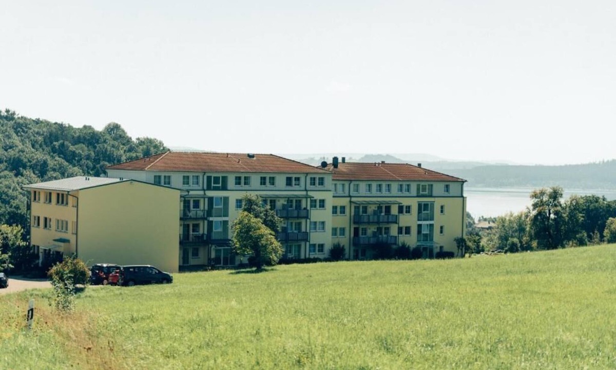 Spalt Apartment | With dog! - Family apartment with lake view