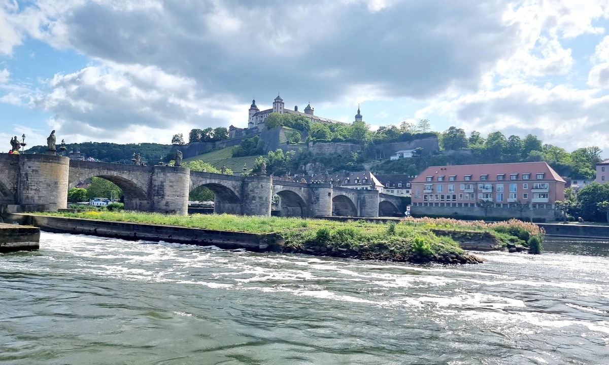 Wurzburg City Centre Apartment | Würzburg city center with garage