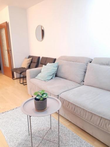 Bayreuth Apartment | Zentrale 2 Zimmer-Wohnung mit Balkon