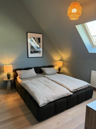 Augustenstraße Apartment | Zentrales Dachgeschoss-Apartment Augustenstraße