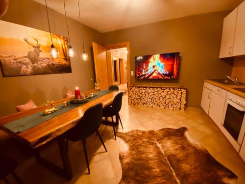 Rohrberg Apartment | Zillertal Ferienhaus Rohrberg Panoramablick mit Garten und Sauna