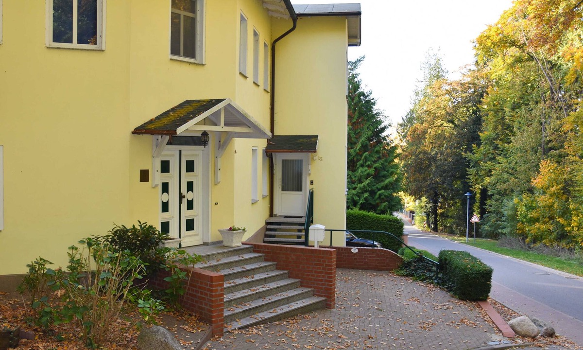 Zinnowitz Apartment | Zinnowitz, vacation apartment RENA - 2-room apartment with south-facing balcony
