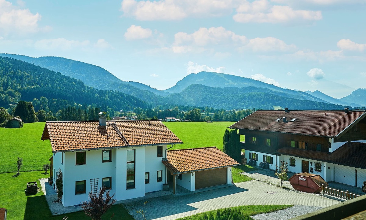 Entfelden Apartment | Zwei-Raum-Ferienwohnung (8) Kaiserblick, 60 qm, Bad/WC, kleines Kinderschlafzimmer, Küche, Balkon