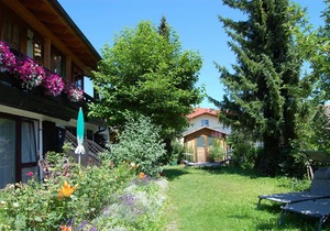 02, 2-room app. 40sqm, terrace, cooking facilities, handicapped accessible, sep. Entrance