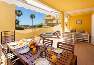 100 m² Apartment ∙ 3 bedrooms ∙ 6 guests