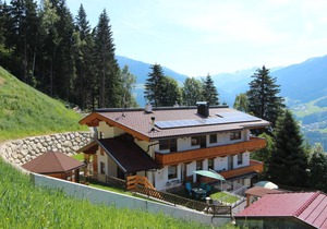 100 m² Apartment ∙ 3 bedrooms ∙ 6 guests