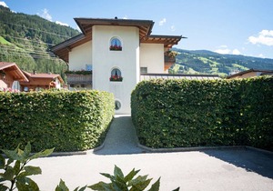 100 m² Apartment ∙ 4 bedrooms ∙ 8 guests