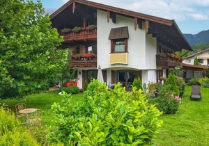 130 m² Apartment ∙ 2 bedrooms ∙ 4 guests