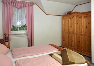 4 Sterne Ferienwohnung mit Sonnenterrasse und Reitmoeglichkeit