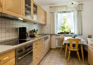 5-star vacation apartment with balcony and view of the Chiemgau mountains