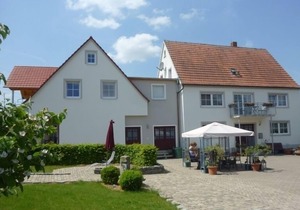 60qm-große Ferienwohnung mit überdachtem Balkon
