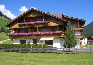 65 m² Apartment ∙ 2 bedrooms ∙ 6 guests