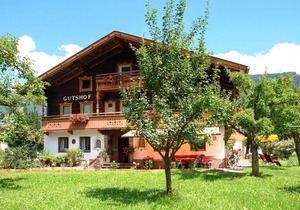 75 m² Farmhouse ∙ 2 bedrooms ∙ 5 guests