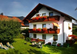 80qm große 3-Sterne Fewo im EG für Familien