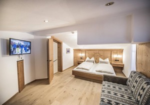 83 m² Apartment ∙ 2 bedrooms ∙ 4 guests