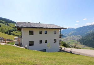 90 m² Apartment ∙ 2 bedrooms ∙ 6 guests