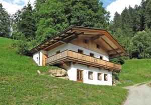 90 m² House ∙ 2 bedrooms ∙ 9 guests