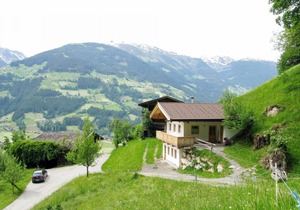 90 m² House ∙ 2 bedrooms ∙ 9 guests