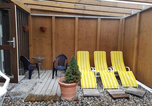 Apartment, 2 rooms, south-facing balcony, in a quiet location with indoor pool and sauna