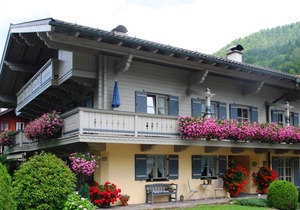 Apartment 3, 90sqm, balcony, kitchen extra, 1 bedroom, 1 living room, max. 2 pers.