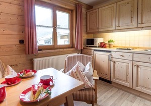 Apartment 4 - House of pans