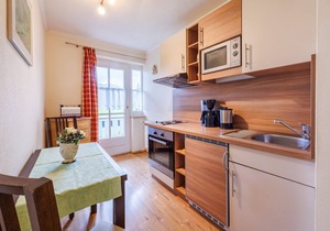 Apartment Rauschberg 48sqm, balcony, kitchen, 1 living room and 1 bedroom, WLAN, 3 persons