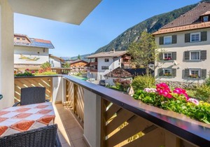 Apartment Rosa-5 by Interhome