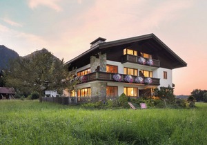 Apartment Zellerberg 40 sqm, balcony, kitchen, WLAN, 1 bedroom and 1 living room