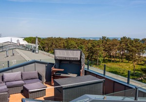 Awesome apartment in Binz with indoor swimming pool