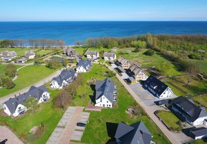Beachfront apartment with terrace, use of swimming pool and sauna - Rex Rugia apartment 28-4