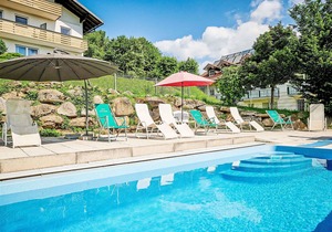 Beautiful private villa for 25 people with pool, WIFI, TV, terrace, pets allowed and panoramic v.