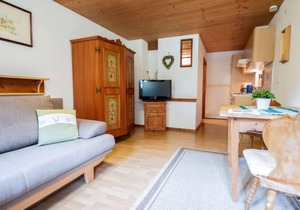 Beim Holzschnitzer by Interhome