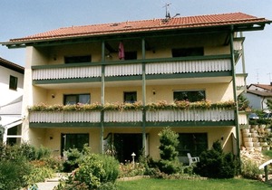 Bright apartment (25 sqm) for 2 people with private terrace