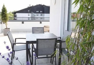 Centrally located penthouse suite with large roof terrace