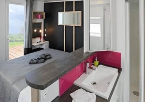 comfortable mobile home on the lake with whirlpool (WA101)