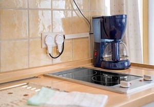 Cosy Holiday Apartment "Holzner Klein" with Balcony, Mountain View & Wi-Fi