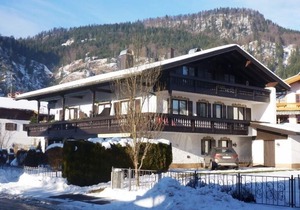 Cozy apartment, 45m², balcony and separate kitchen