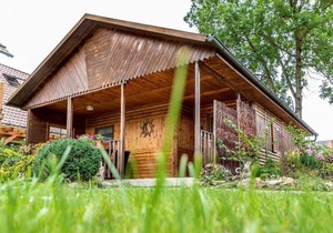 Cozy vacation apartment "Morgenrot" (50 sqm) with sunbathing lawn for exclusive use.